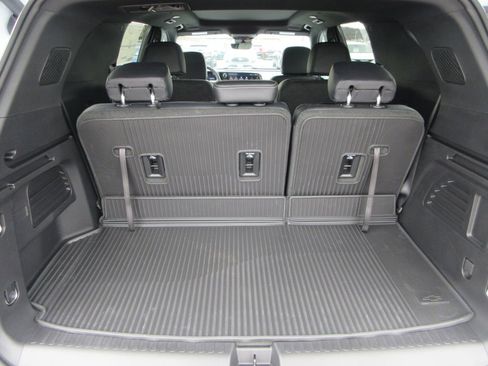 New 2026 Chevrolet Traverse LT w/ Sun and Wheel Package image 11