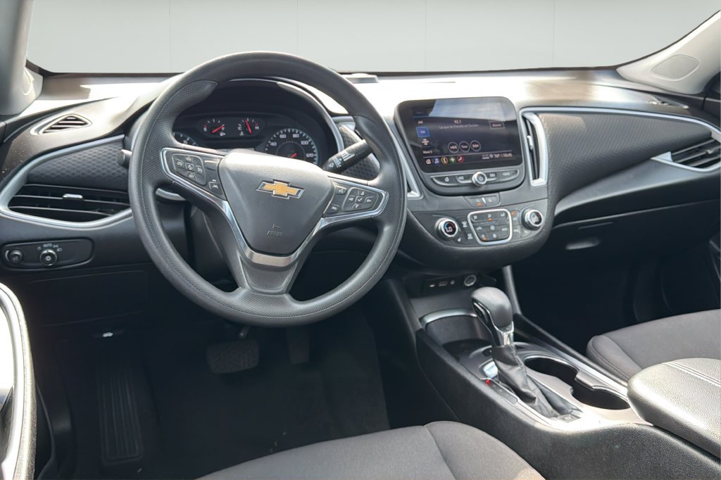 Used 2024 Chevrolet Malibu LT FWD image 21