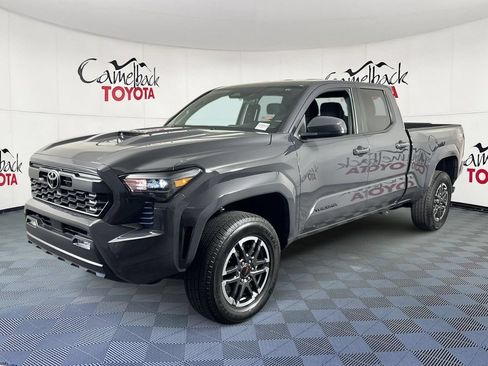 Used 2025 Toyota Tacoma TRD Sport RWD image 4