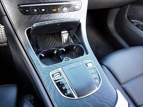 Used 2023 Mercedes-Benz GLC 300 4MATIC Coupe image 30