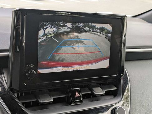 Certified 2025 Toyota Corolla SE FWD image 18