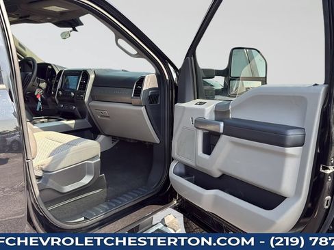 Used 2022 Ford F350 XLT w/ XLT Premium Package AWD/4WD image 23