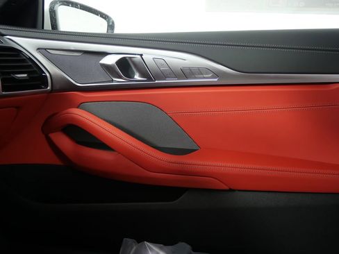 Used 2025 BMW 840i xDrive Coupe w/ Driving Assistance Package image 21