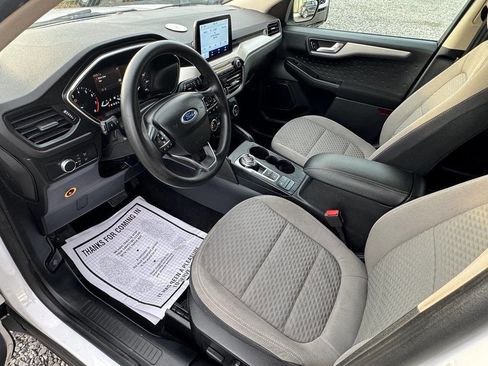 Used 2020 Ford Escape SE image 10