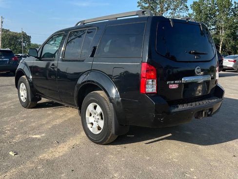 Used 2012 Nissan Pathfinder S image 4