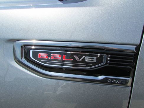 Used 2025 GMC Sierra 1500 AT4 AWD/4WD image 16