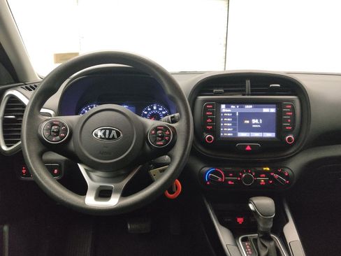 Used 2020 Kia Soul S image 22