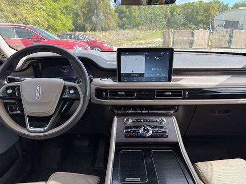 Used 2022 Lincoln Aviator Grand Touring w/ Equipment Group 301A image 10