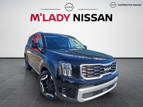 Used 2025 Kia Telluride S AWD/4WD image 1