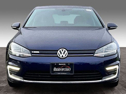 Used 2019 Volkswagen e-Golf SE image 5