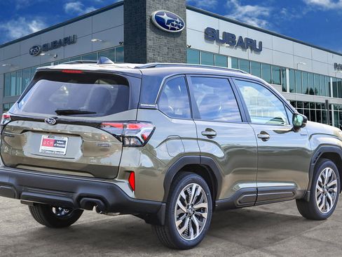 New 2025 Subaru Forester Touring image 4