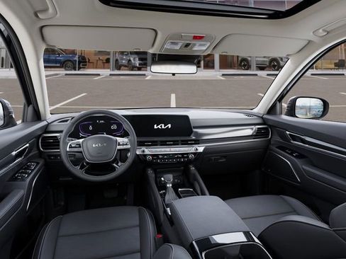 New 2025 Kia Telluride S image 14