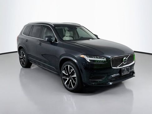Used 2021 Volvo XC90 T6 Momentum w/ Advanced Package AWD/4WD image 3