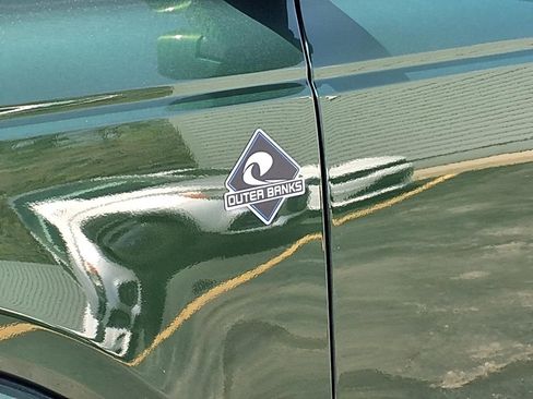 Used 2025 Ford Bronco Outer Banks AWD/4WD image 10