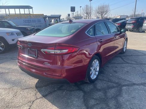 Used 2019 Ford Fusion SEL image 5