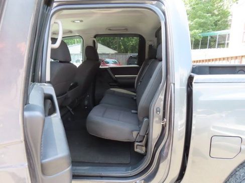 Used 2009 Nissan Titan SE w/ SE Drivers Convenience Pkg image 12