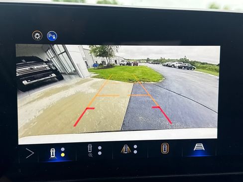 Certified 2025 Chevrolet Equinox RS w/ Safety and Technology Package AWD/4WD image 19