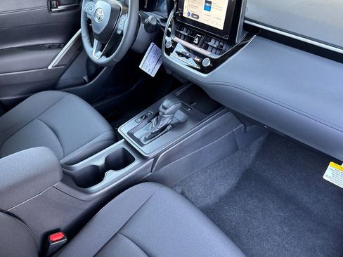 New 2026 Toyota Corolla Cross LE FWD image 17