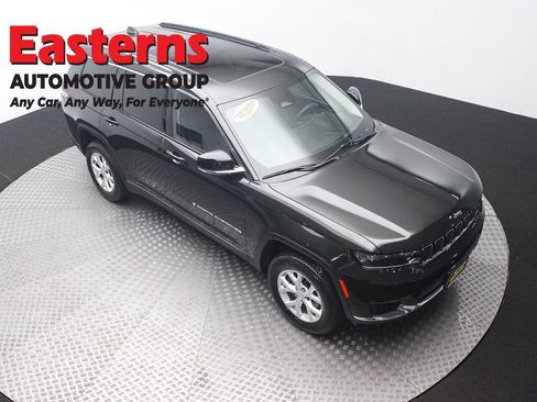 Used 2023 Jeep Grand Cherokee L Limited AWD/4WD image 3
