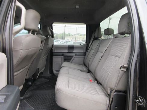 Used 2015 Ford F150 XLT RWD image 20
