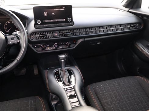 Used 2024 Honda HR-V Sport image 11