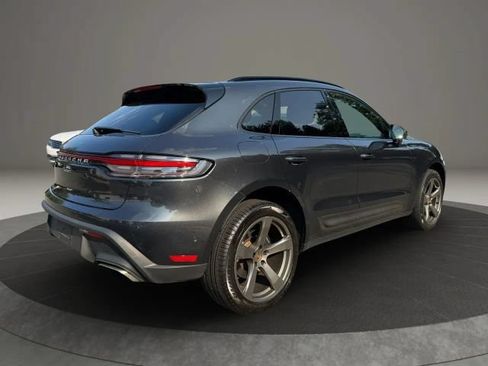 Used 2022 Porsche Macan w/ Premium Package Plus AWD/4WD image 5