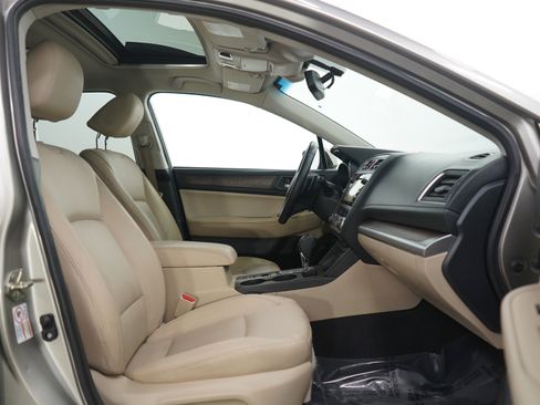 Used 2015 Subaru Outback 3.6R Limited image 11