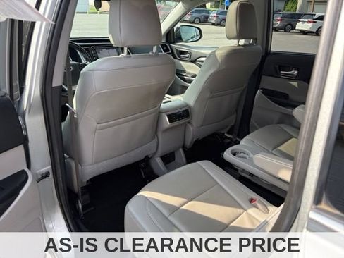 Used 2019 Toyota Highlander XLE AWD/4WD image 41
