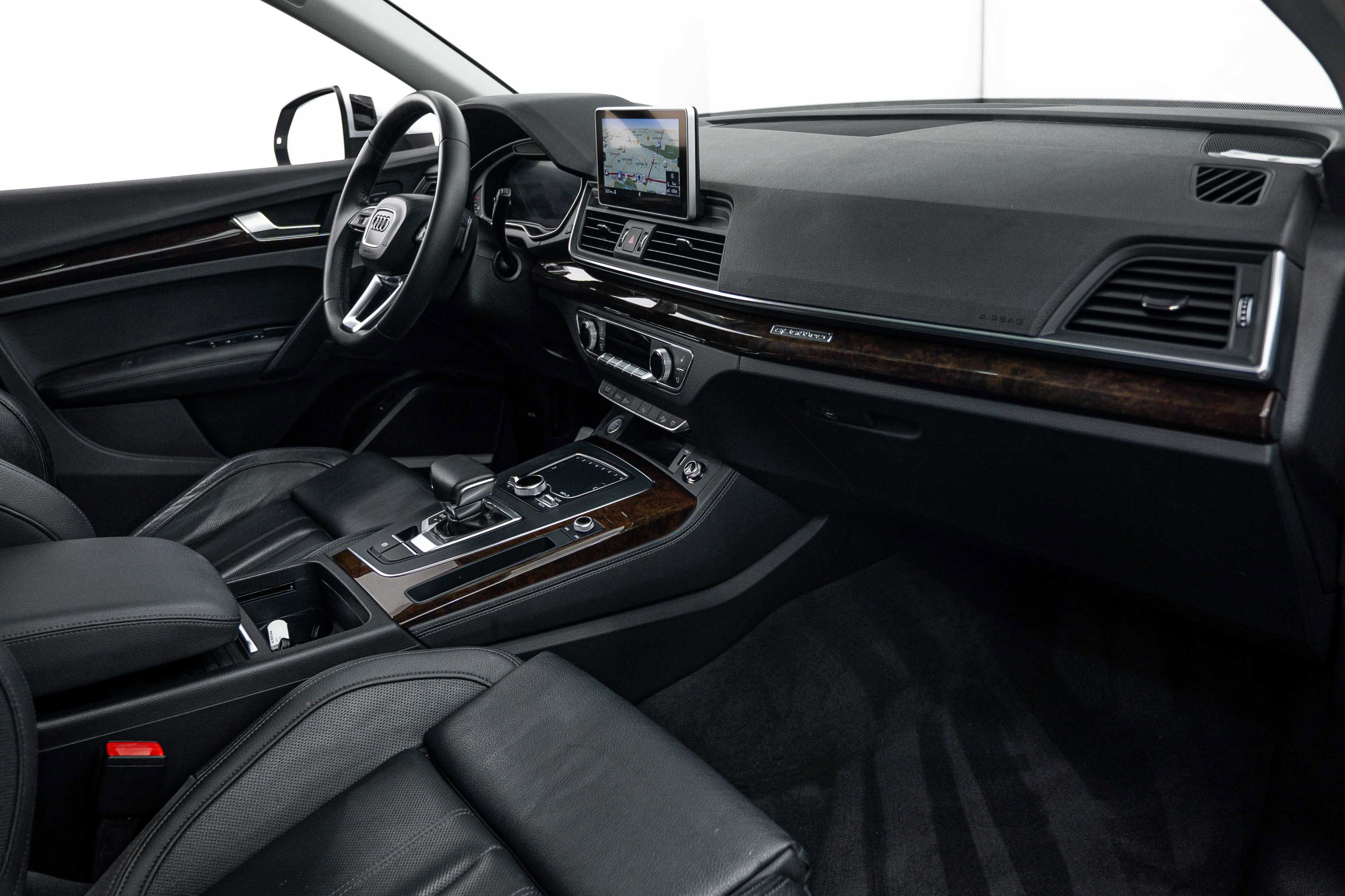 Used 2019 Audi Q5 2.0T Premium Plus w/ Premium Plus Package AWD/4WD image 12
