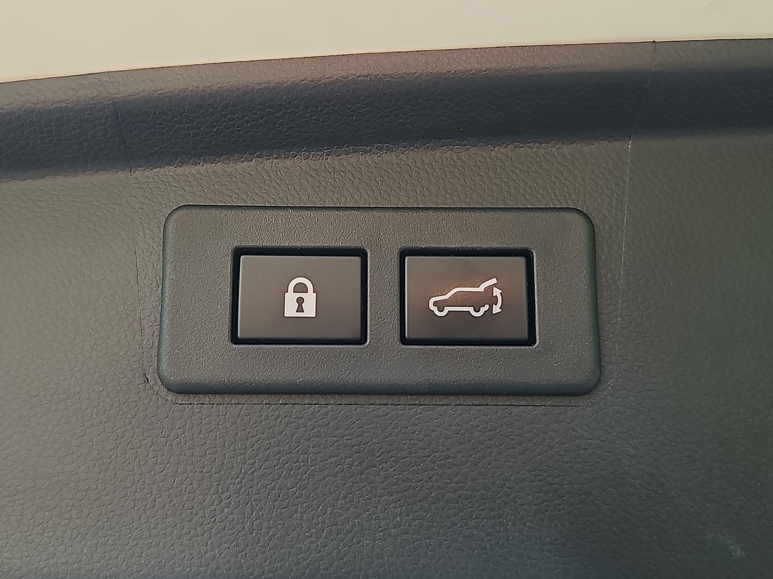Used 2022 Subaru Outback Touring AWD/4WD image 17