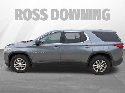 Used 2020 Chevrolet Traverse LS FWD image 2