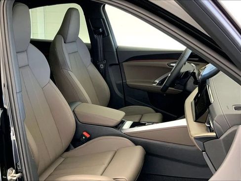 New 2025 Audi Q5 Premium Plus AWD/4WD image 12