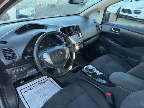 Used 2016 Nissan Leaf SV w/ Premium Package image 30
