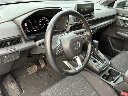 Used 2025 Honda CR-V Sport image 10