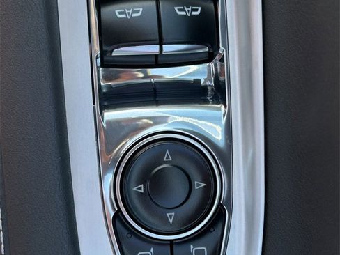 Used 2021 Chevrolet Corvette Stingray Coupe w/ Z51 Performance Package image 16