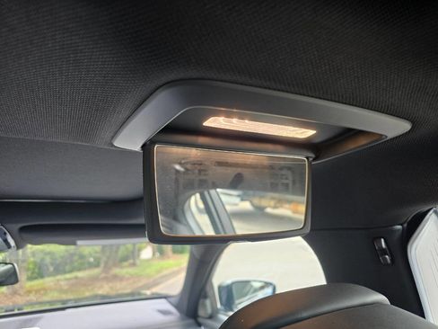 Used 2019 BMW 750i xDrive w/ Executive Package image 50