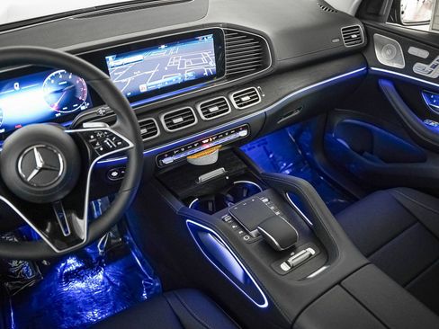 New 2026 Mercedes-Benz GLS 450 4MATIC image 17