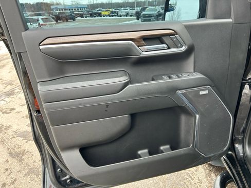 Used 2023 Chevrolet Silverado 1500 LT Trail Boss w/ Convenience Package II image 14