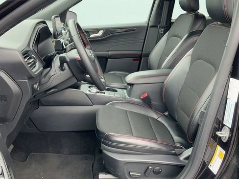 Used 2025 Ford Escape ST-Line image 14