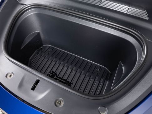 Used 2022 Tesla Model Y Performance image 42