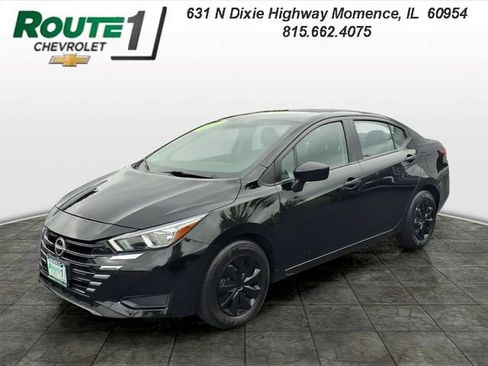 Used 2024 Nissan Versa S FWD image 1