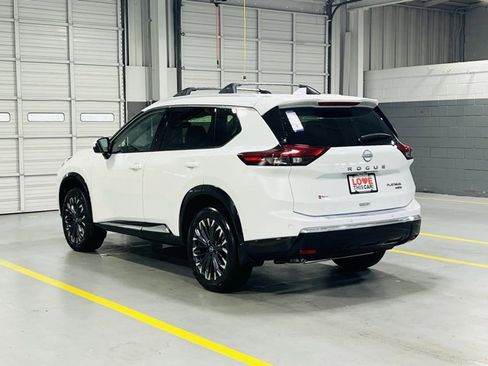 New 2026 Nissan Rogue Platinum image 18