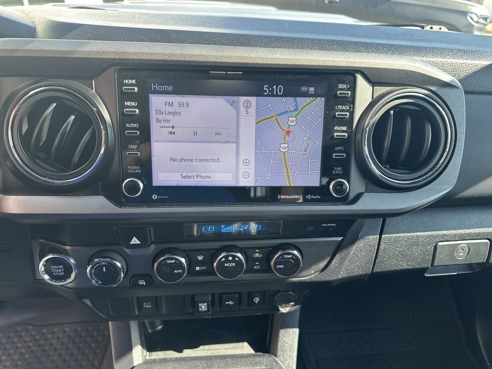 Used 2021 Toyota Tacoma TRD Sport AWD/4WD image 14
