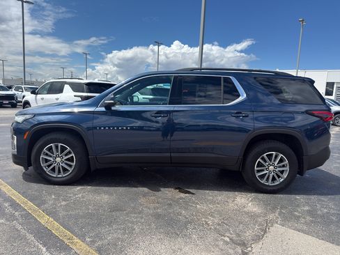 Used 2023 Chevrolet Traverse LT w/ LPO, Floor Liner Package AWD/4WD image 6