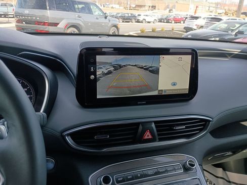 Used 2023 Hyundai Santa Fe SEL image 23