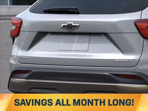 New 2026 Chevrolet Trax ACTIV w/ Sunroof Package FWD image 14