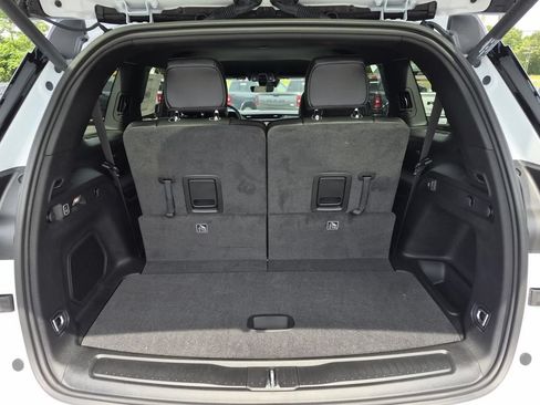 New 2026 Jeep Grand Cherokee L Limited RWD image 10