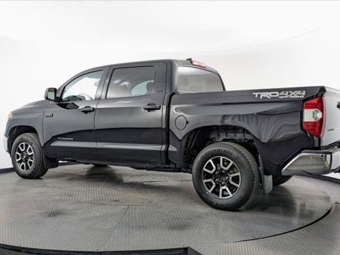 Used 2020 Toyota Tundra SR5 w/ TRD Off-Road Package AWD/4WD image 4
