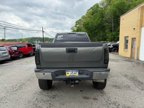 Used 2011 Chevrolet Silverado 3500 LTZ w/ Suspension Package, Off-Road AWD/4WD image 6