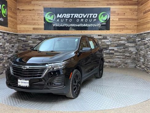 Used 2024 Chevrolet Equinox LS w/ Midnight Edition AWD/4WD image 4